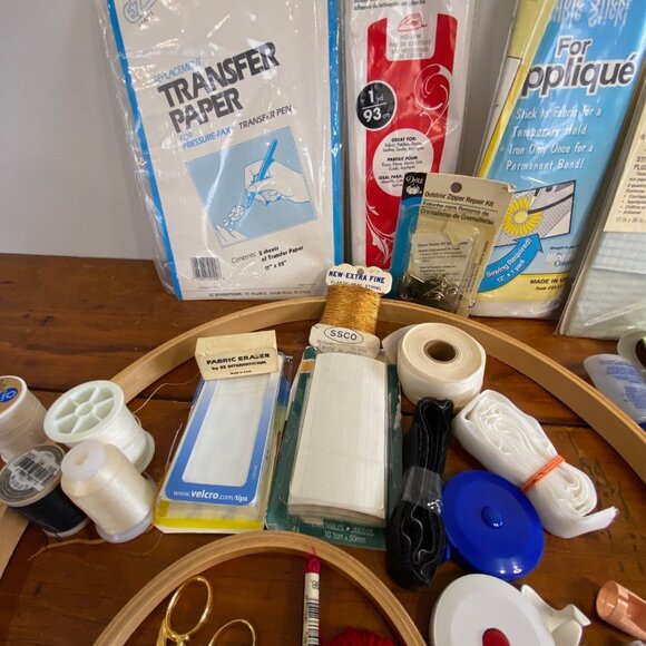 LARGE ASSORTMENT OF SEWING, QUILTING, OR NEEDLE WORK NOTIONS/EMBELLISHMENTS - Picture 6 of 14